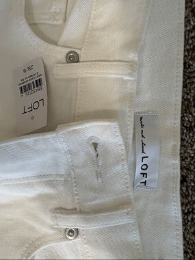LOFT NWT White Denim Jeans - High Waisted Style, straight leg, sz 6/28